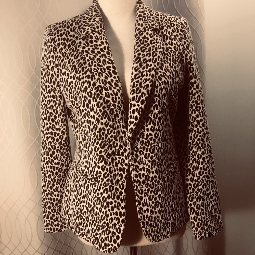 ELEMENTZ LEOPARD PRINT BLAZER SIZE PM Reasonable OFFER Accepted